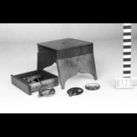 Voorwerpen\8100\8123.jpg; V08123; ; PrepareermicroscoopSpecimen microscope